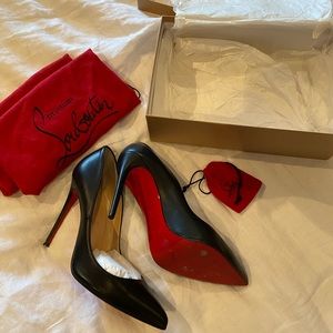Beautiful classics red bottoms in great condition.